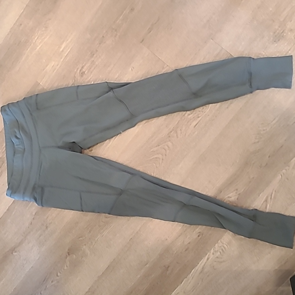 Athleta Khaki Green leggings